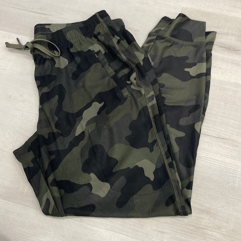Old navy jogger